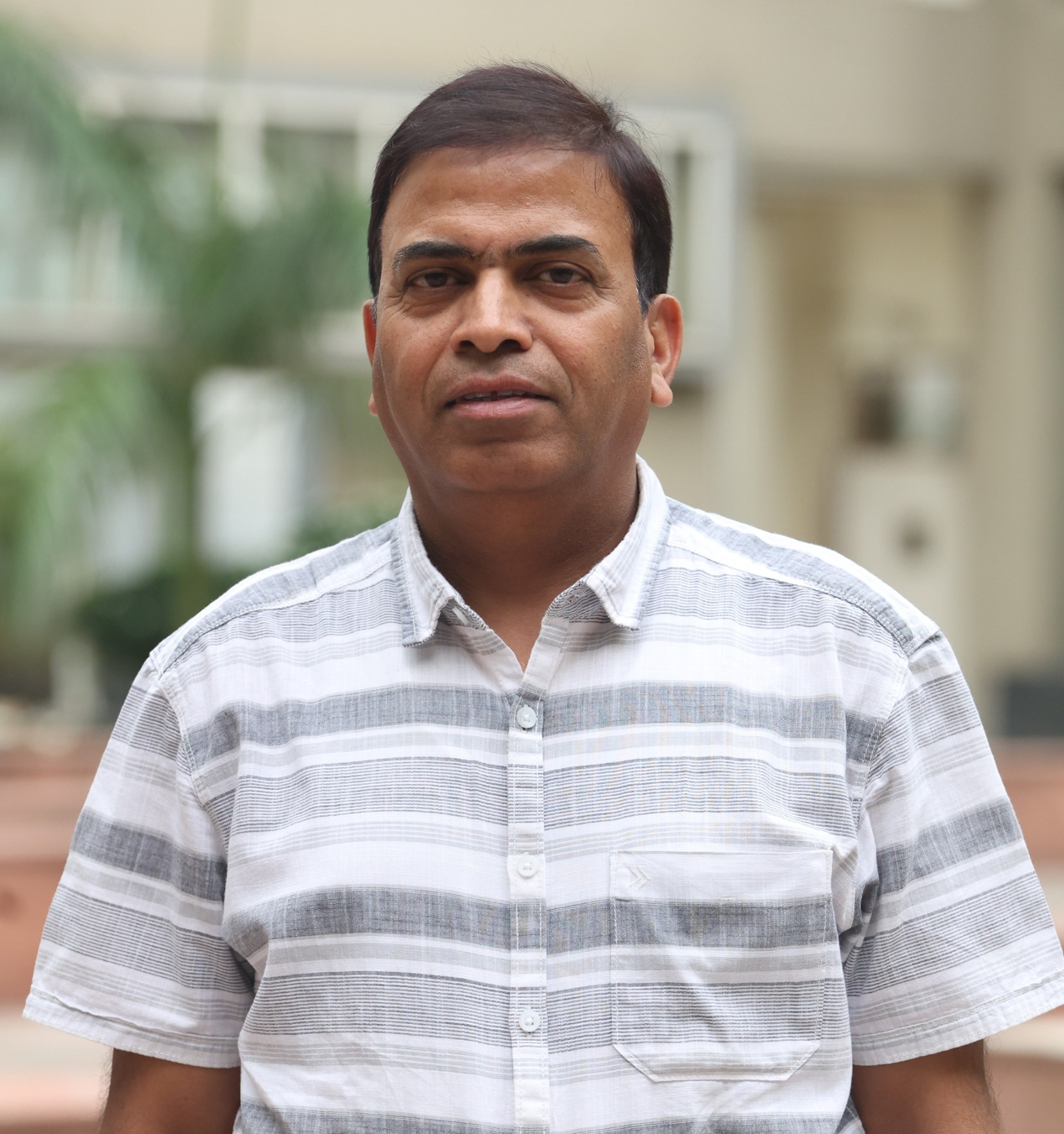 Dr. Navin Kumar